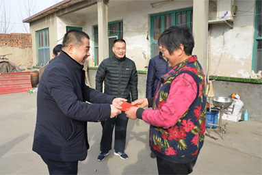 2018年2月10日，，，，，，，，公司总经理李安东走访房家村难题人民。。。。。。。。